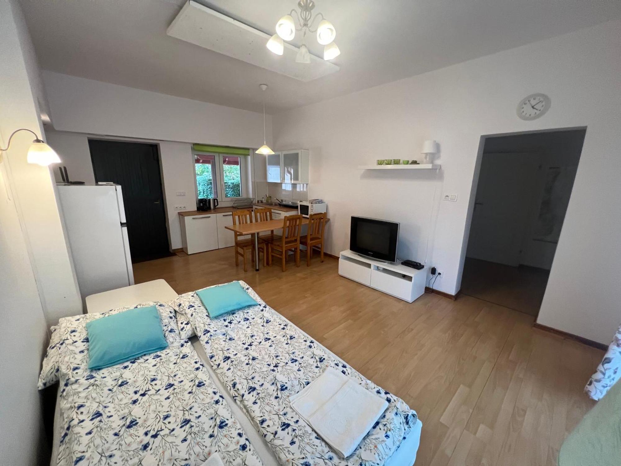Sosnowy Apartament Józefów Екстериор снимка