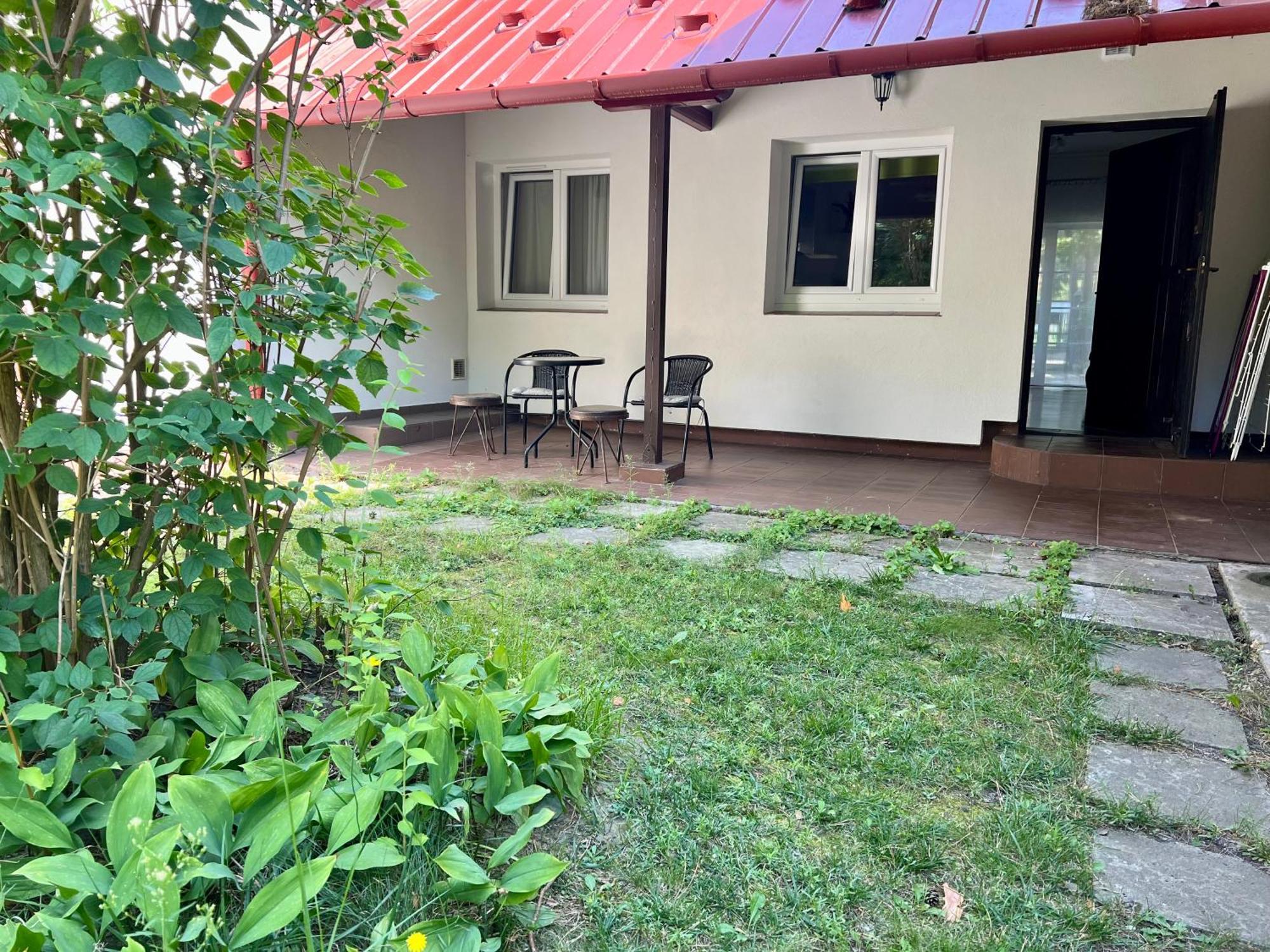 Sosnowy Apartament Józefów Екстериор снимка